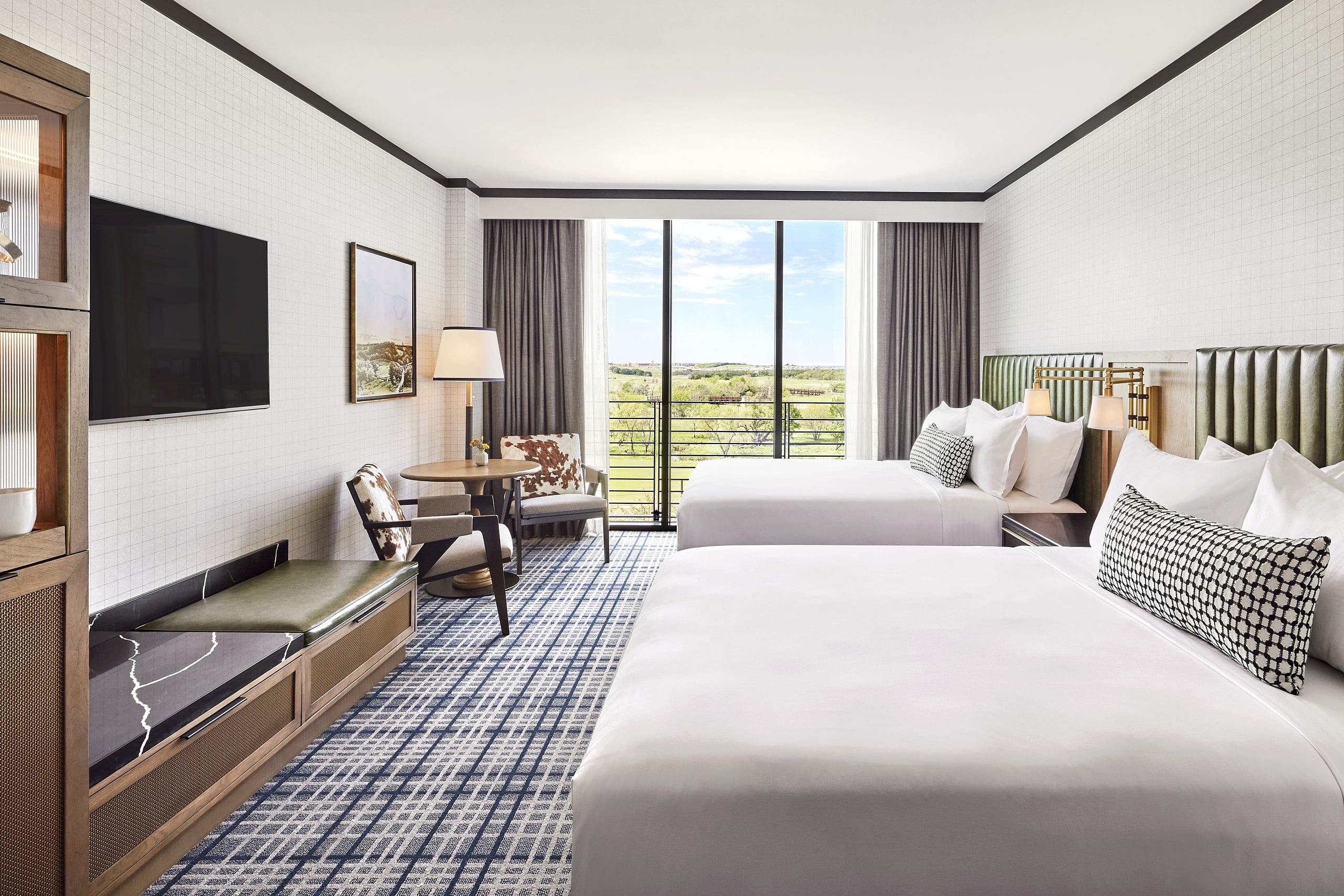 Premier Queen Guest Room